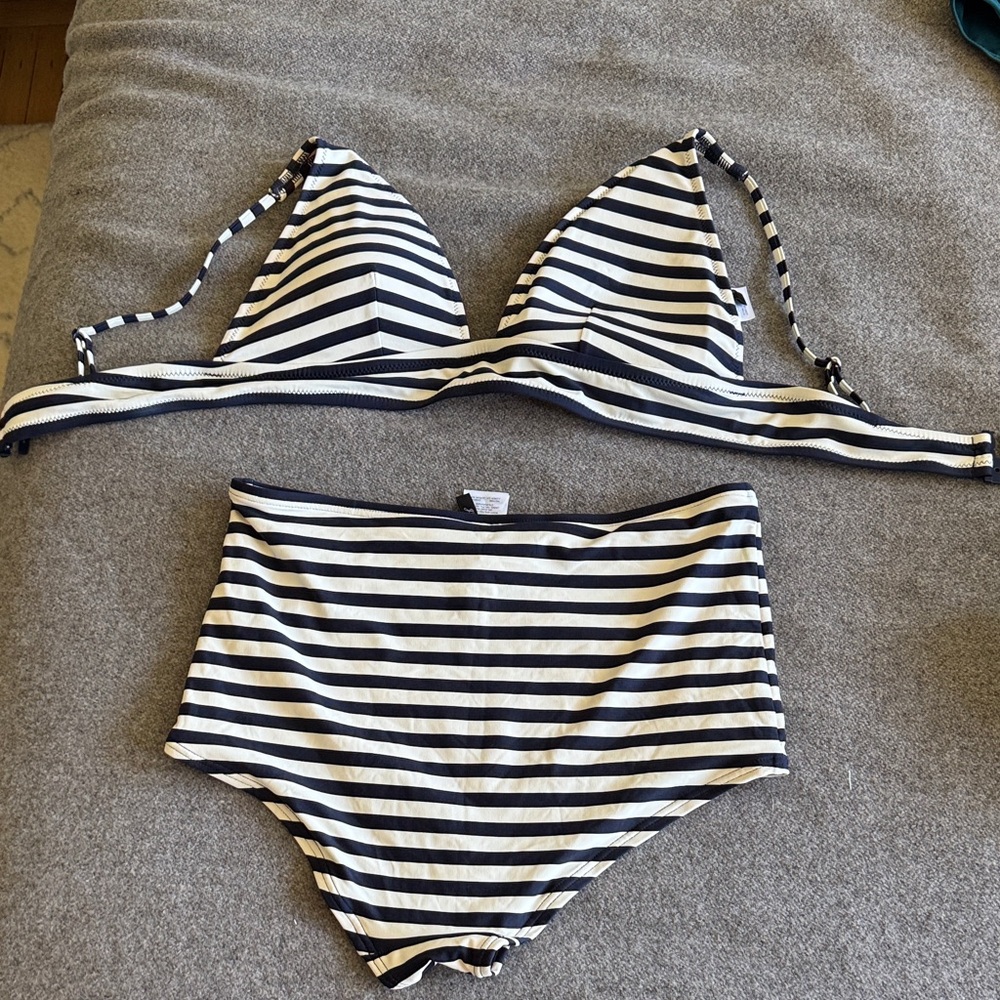 J Crew NWOT Striped Navy and White Bikini Set, size M